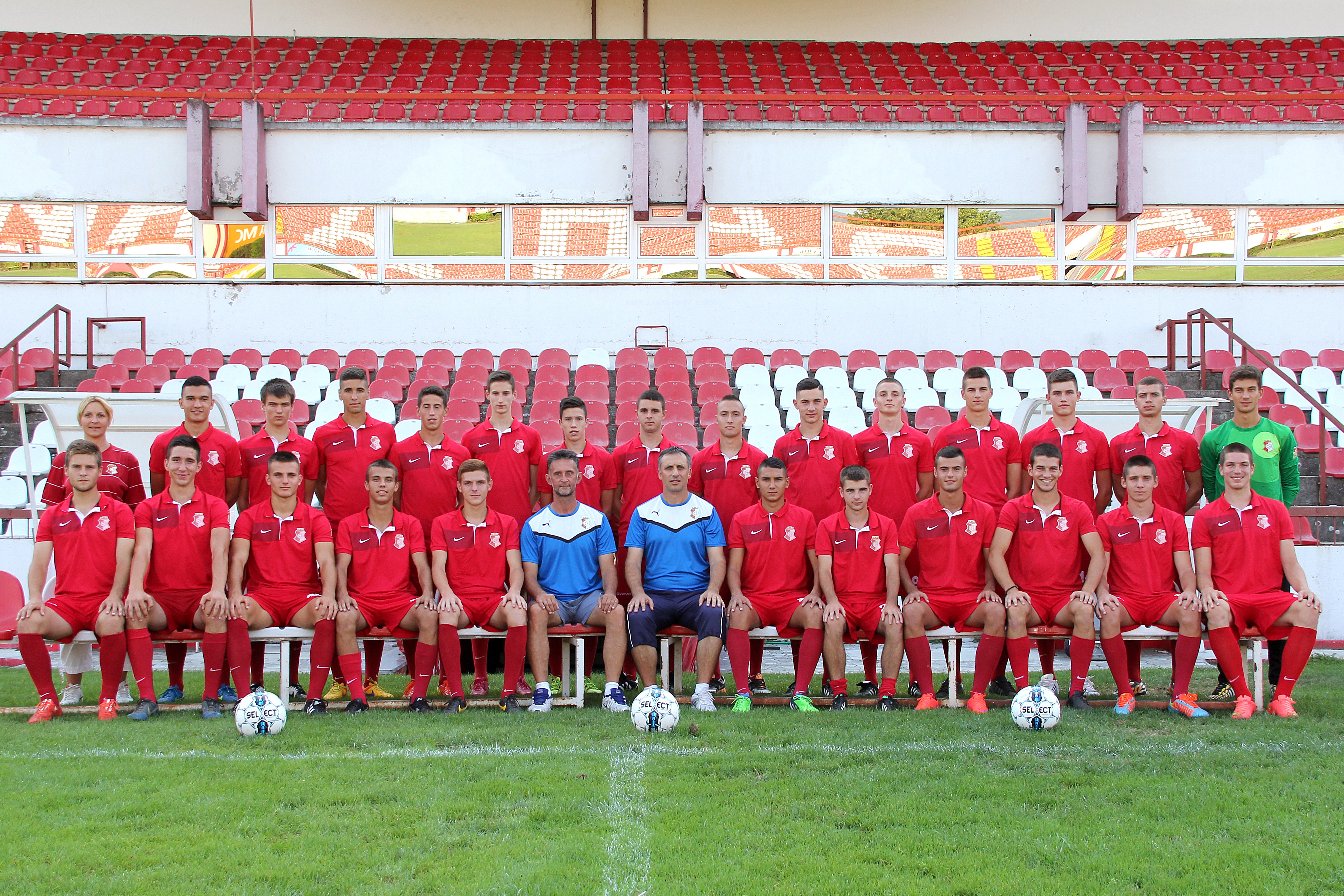 http://www.fknapredak.rs/IMG_9678.JPG